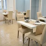 Oda ve Kahvaltı Aragonese Luxury Napoli