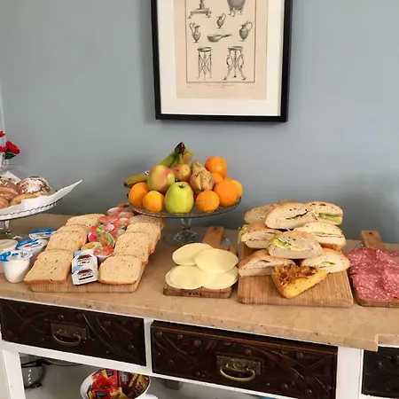 Nocleg ze śniadaniem Aragonese Luxury Neapol