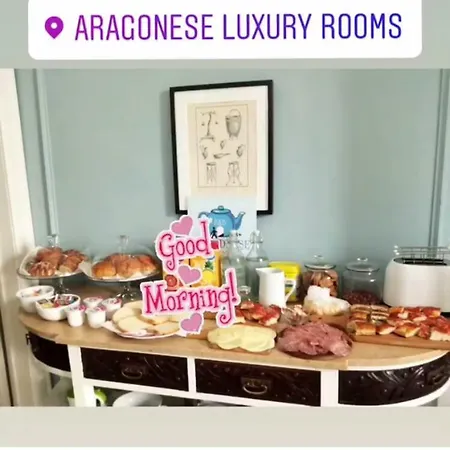 Nocleg ze śniadaniem Aragonese Luxury Neapol