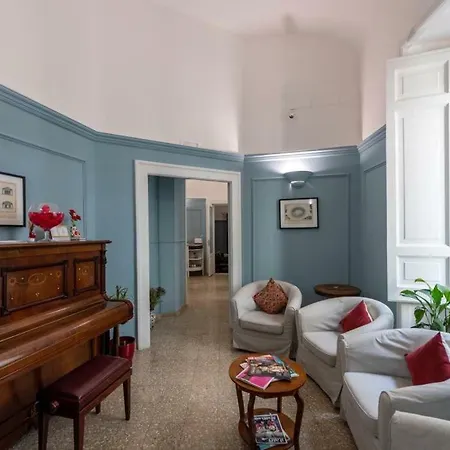 Oda ve Kahvaltı Aragonese Luxury Napoli