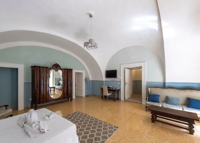 Aragonese Luxury Отель типа 