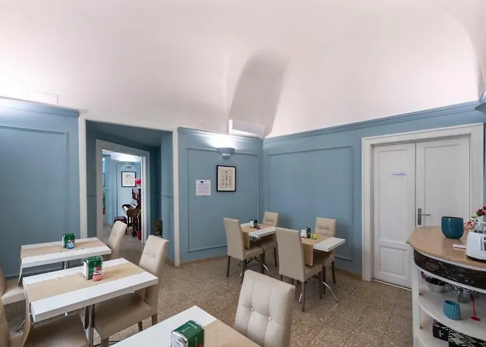 Aragonese Luxury Неаполь