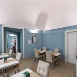 Aragonese Luxury نابولي