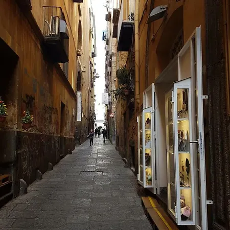 Aragonese Luxury 3* Neapol