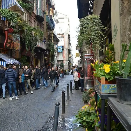 Aragonese Luxury Neapel